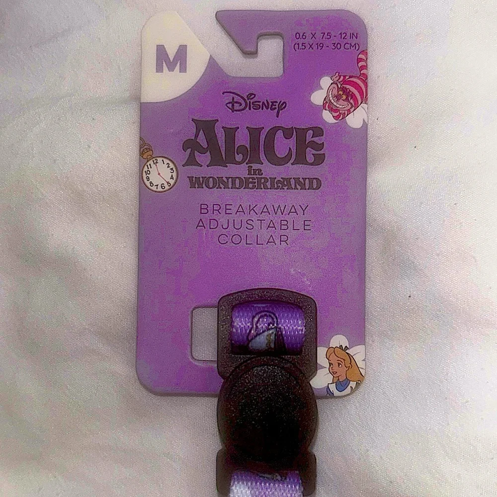 Sassy Meow Alice In Wonderland Cat Collar (M) and Matching Leash 6ft